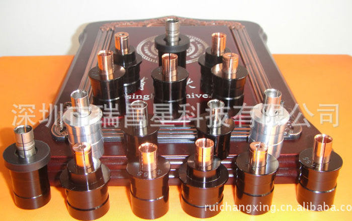 【廠家直銷】臺灣大量成型機刀座3.jpg